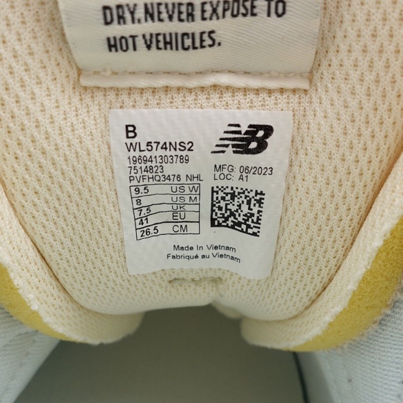 NEW New Balance 574 Sneakers WL574NS2 Sandstone/Mushroom/Angora - Picture 2 of 7